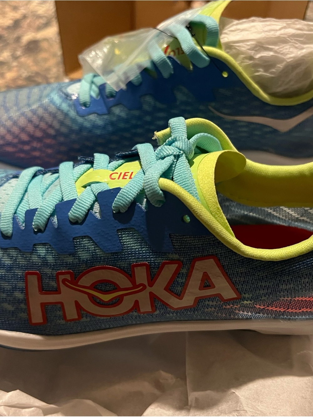 Hoka Cielo X 2 MD running shoe size M6 W7.5